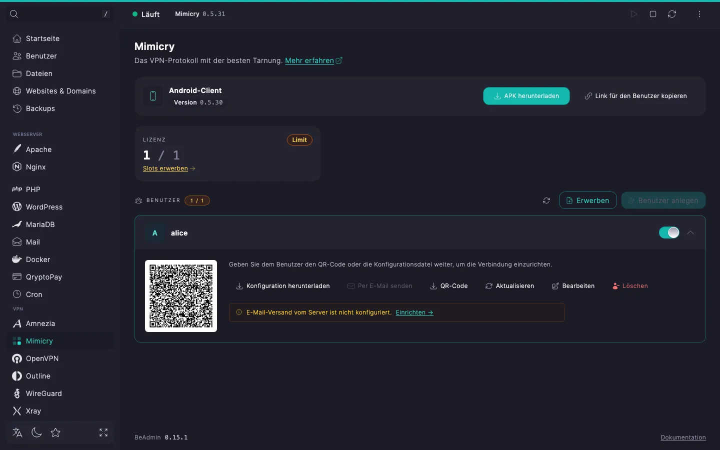 ausgeklappte Mimicry-Nutzerzeile mit QR-Code, Kacheln für E-Mail und Kommentar und den Schaltflächen «Konfiguration herunterladen», «Per E-Mail», «QR-Code», «Neu laden», «Bearbeiten», «Entfernen»
