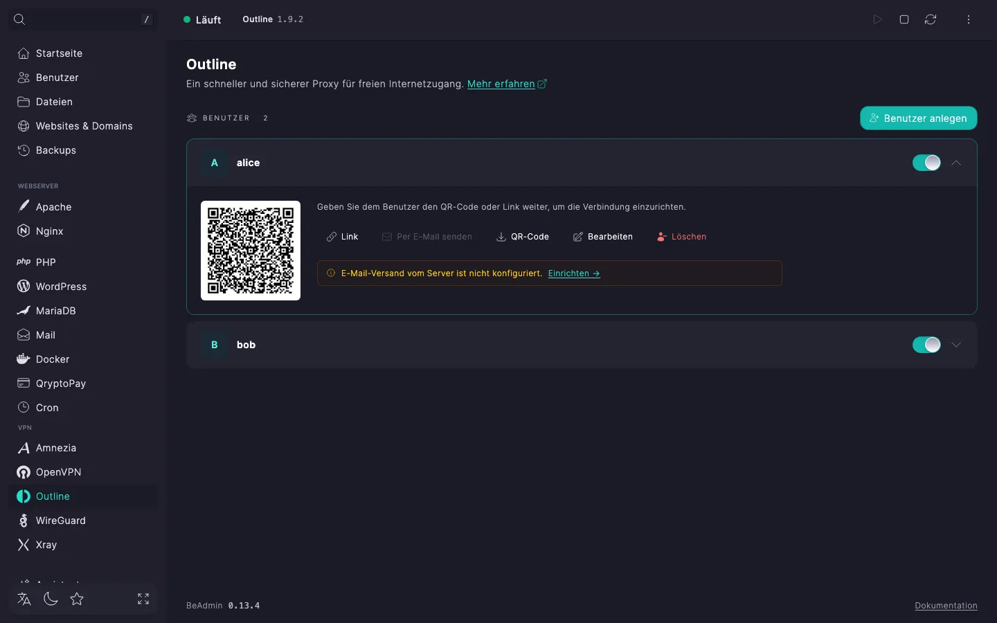 Ausgeklappte Outline-Nutzerzeile mit QR-Code, Kacheln für E-Mail und Kommentar sowie den Schaltflächen «Link», «Per E-Mail», «QR-Code», «Bearbeiten», «Löschen»