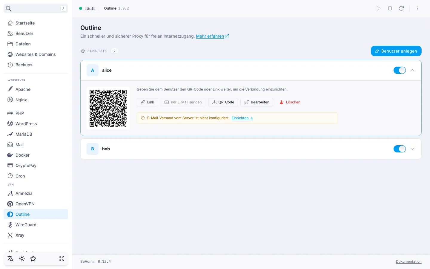 Ausgeklappte Outline-Nutzerzeile mit QR-Code, Kacheln für E-Mail und Kommentar sowie den Schaltflächen «Link», «Per E-Mail», «QR-Code», «Bearbeiten», «Löschen»