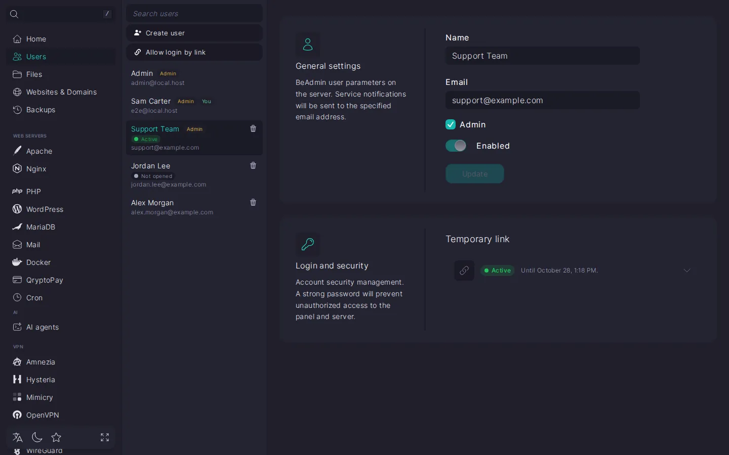 user list with link status marks and the user card on the right