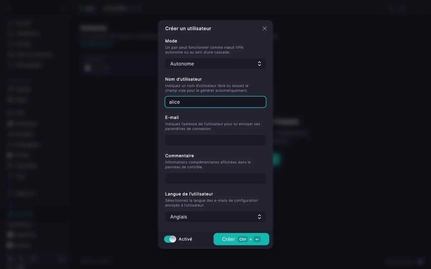 Boîte de dialogue de création d’un utilisateur Amnezia avec les champs « Nom d’utilisateur », « E-mail », « Commentaire », « Langue de l’utilisateur » et le commutateur « Activé »