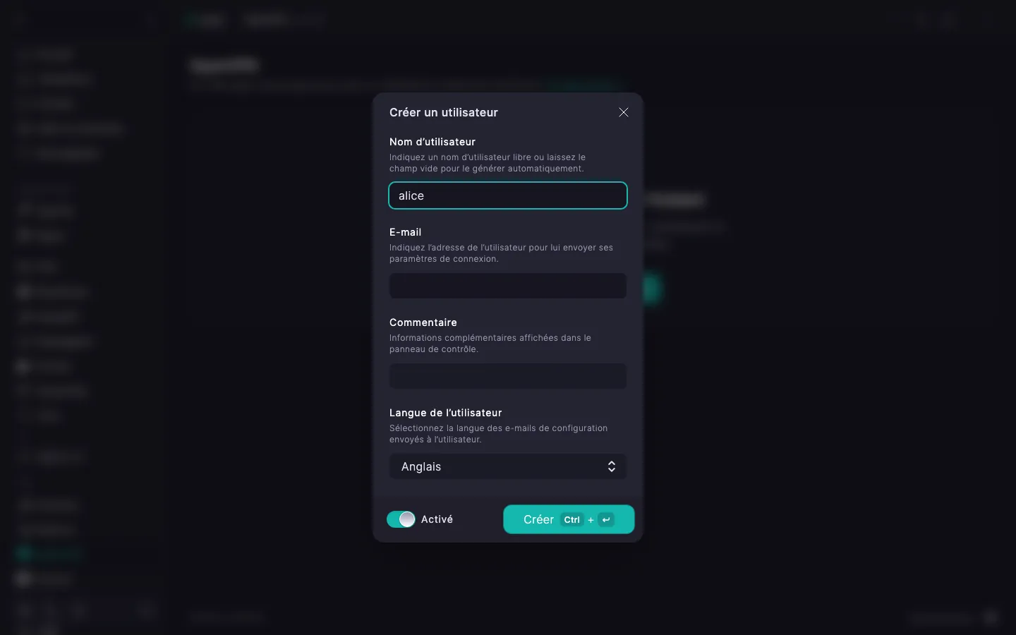 Boîte de dialogue de création d’un utilisateur OpenVPN avec les champs « Nom d’utilisateur », « E-mail », « Commentaire », « Langue de l’utilisateur » et le commutateur « Activé »