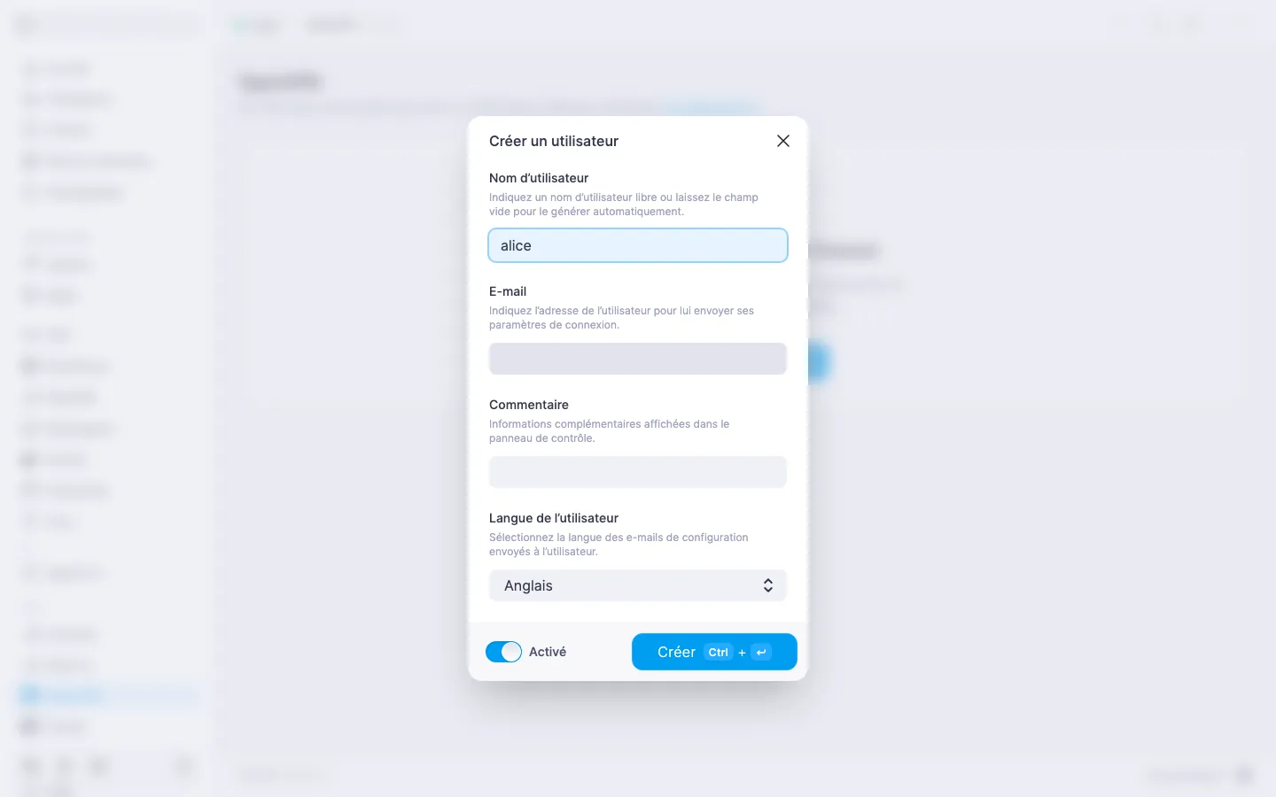 Boîte de dialogue de création d’un utilisateur OpenVPN avec les champs « Nom d’utilisateur », « E-mail », « Commentaire », « Langue de l’utilisateur » et le commutateur « Activé »
