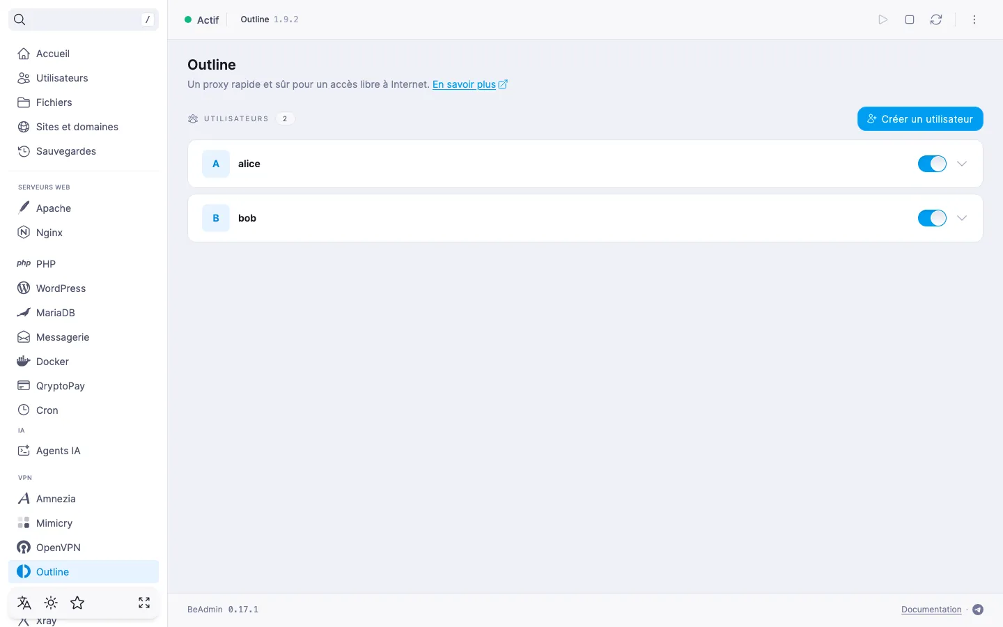 En-tête de la page du module Outline : indicateur d’état, badge « Outline », boutons de démarrage, d’arrêt et de redémarrage, et menu d’actions