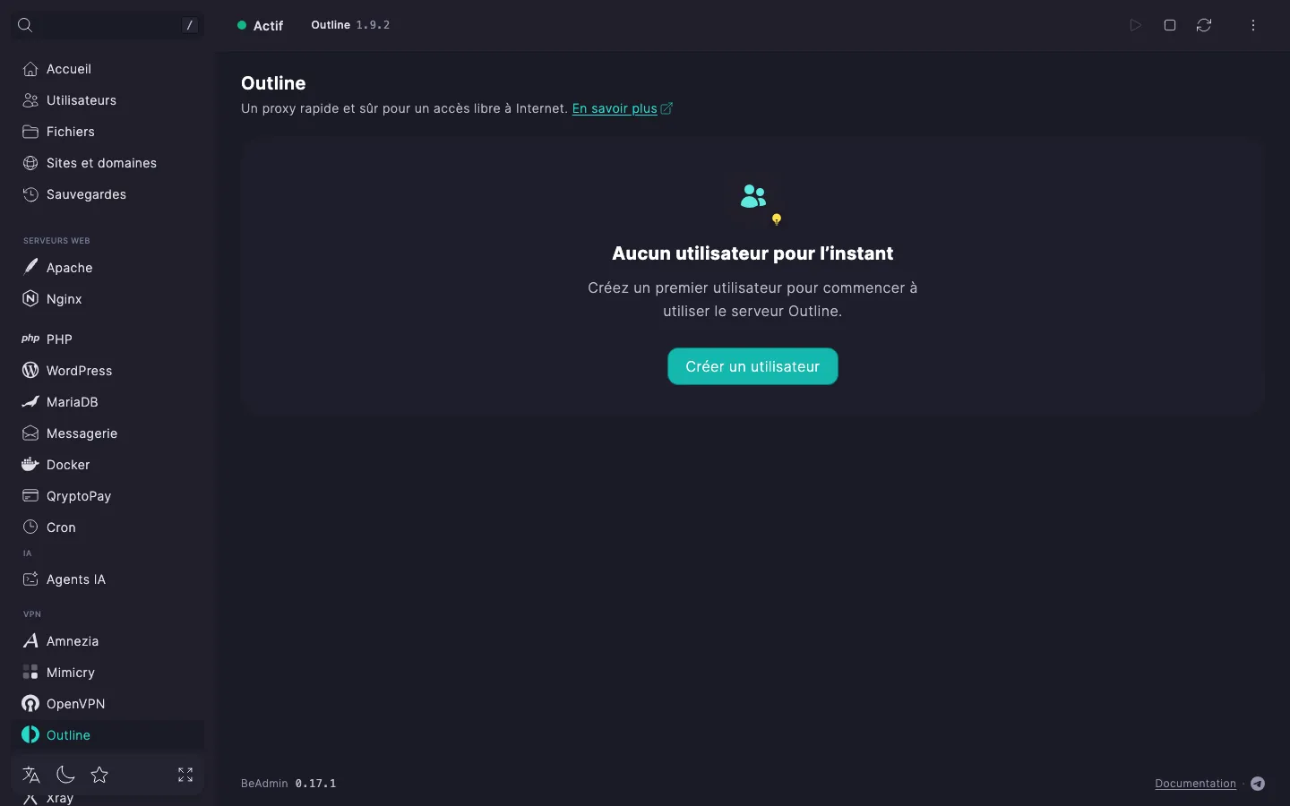 Page du module Outline juste après l’installation : état du service et carte vide avec le bouton « Créer un utilisateur »