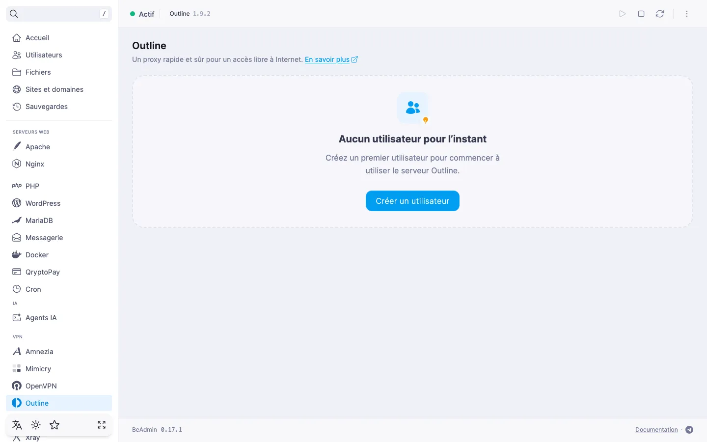 Page du module Outline juste après l’installation : état du service et carte vide avec le bouton « Créer un utilisateur »