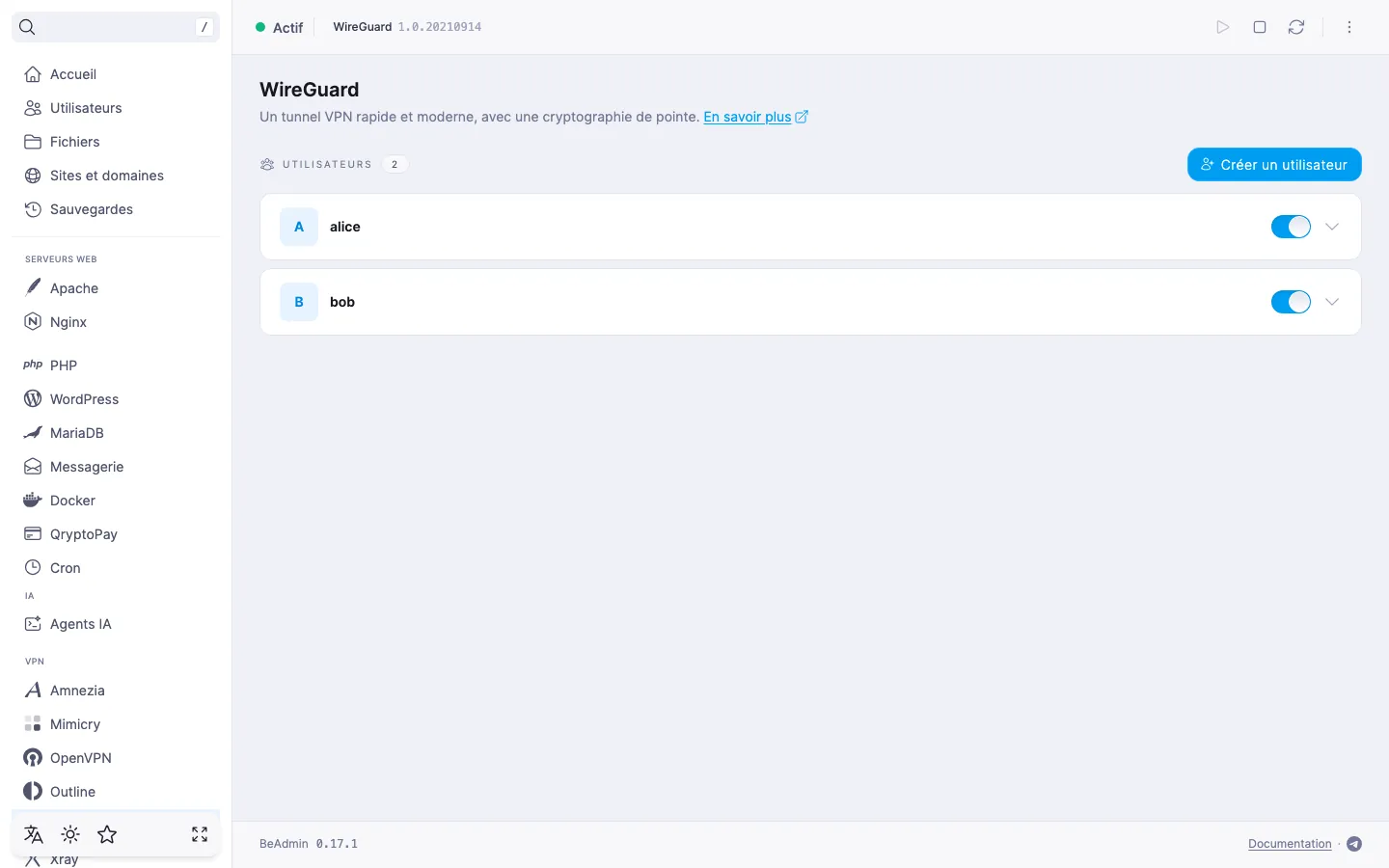 Liste des utilisateurs du module WireGuard : titre de section « UTILISATEURS » avec le bouton « Créer un utilisateur » et lignes d’utilisateurs repliées