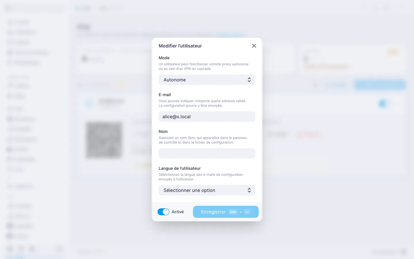 Boîte de dialogue de modification d’un utilisateur Xray avec le sélecteur « Mode » (Autonome), les champs « E-mail » et « Nom » et la liste déroulante « Langue de l’utilisateur » réglée sur « Anglais »