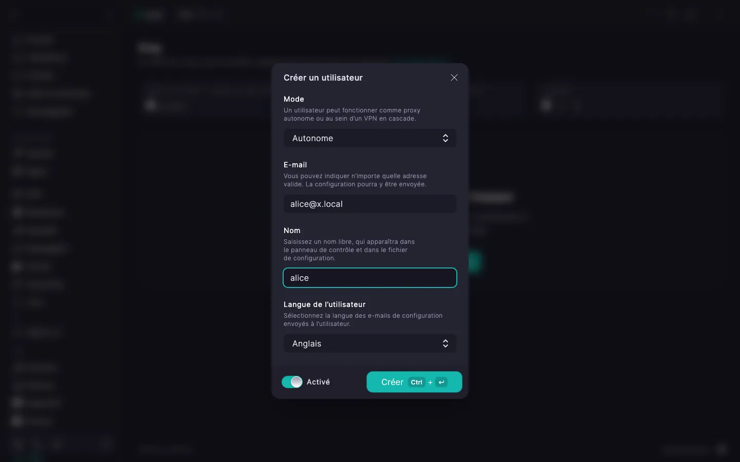 Boîte de dialogue de création d’un utilisateur Xray avec le sélecteur « Mode » (Autonome), les champs « E-mail », « Nom », « Langue de l’utilisateur » et le commutateur « Activé »